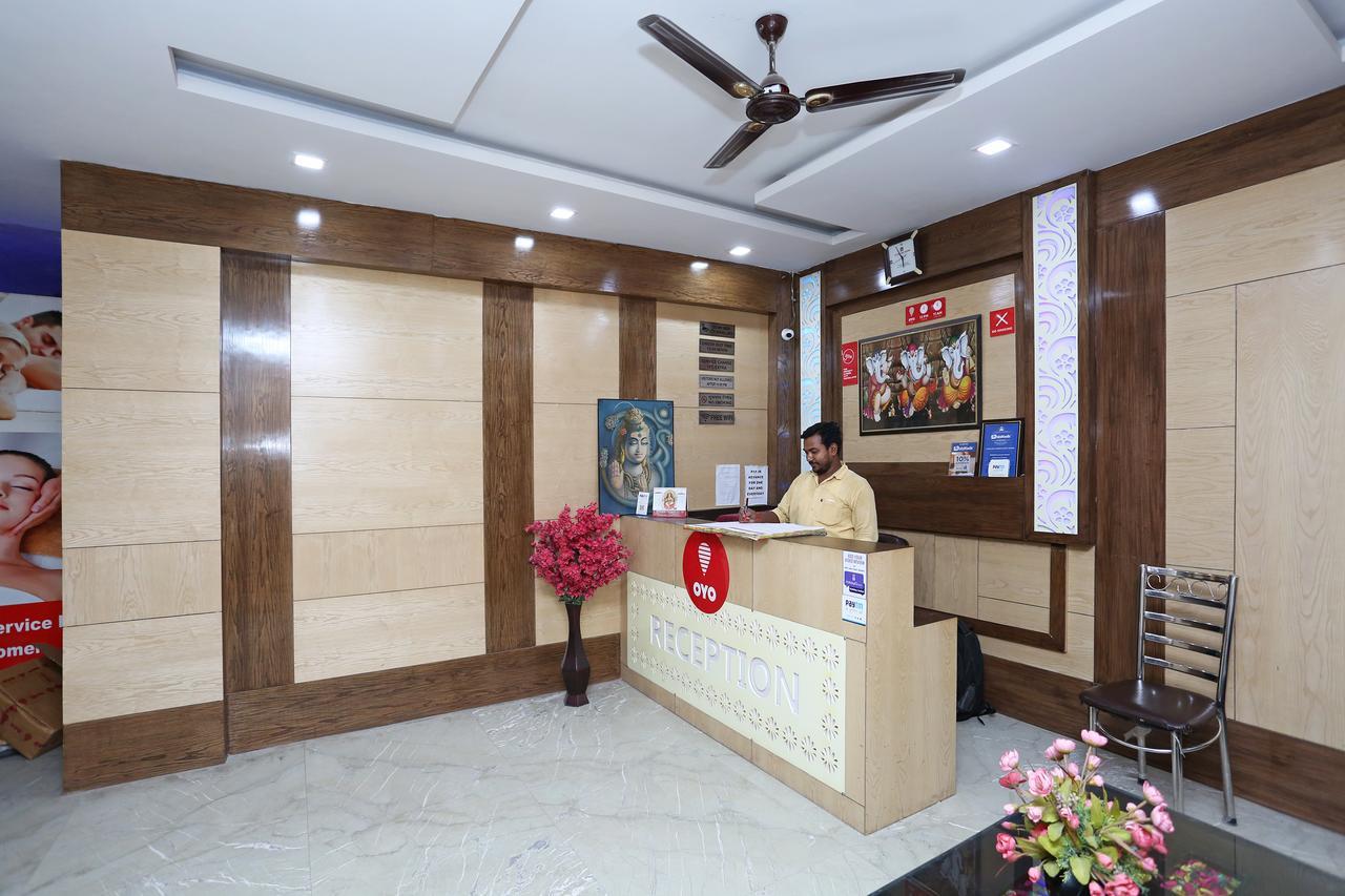 Oyo 9233 Hotel Cottage Lord Krishna Yeni Delhi Dış mekan fotoğraf