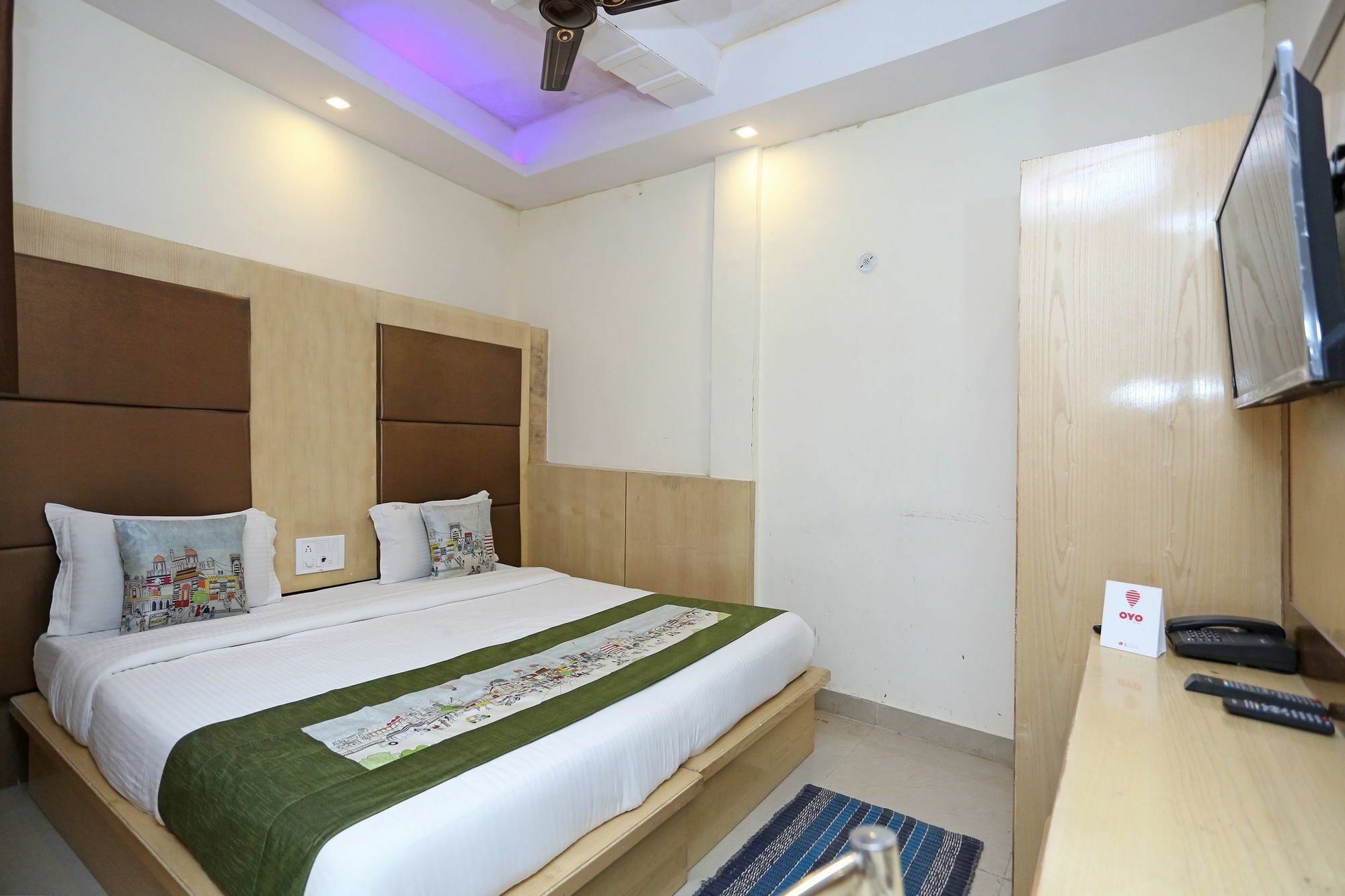 Oyo 9233 Hotel Cottage Lord Krishna Yeni Delhi Dış mekan fotoğraf