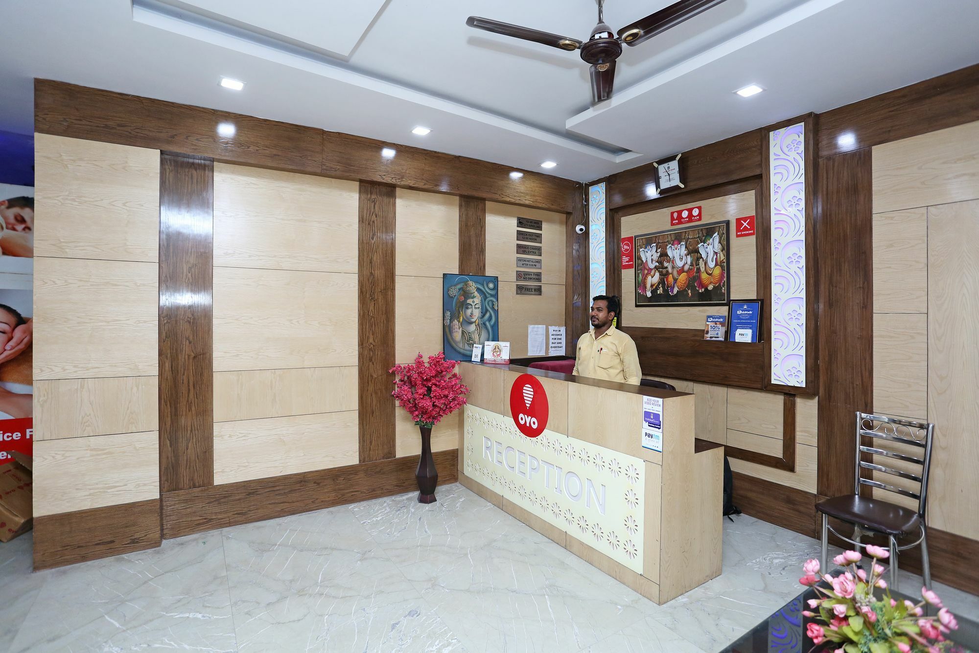 Oyo 9233 Hotel Cottage Lord Krishna Yeni Delhi Dış mekan fotoğraf