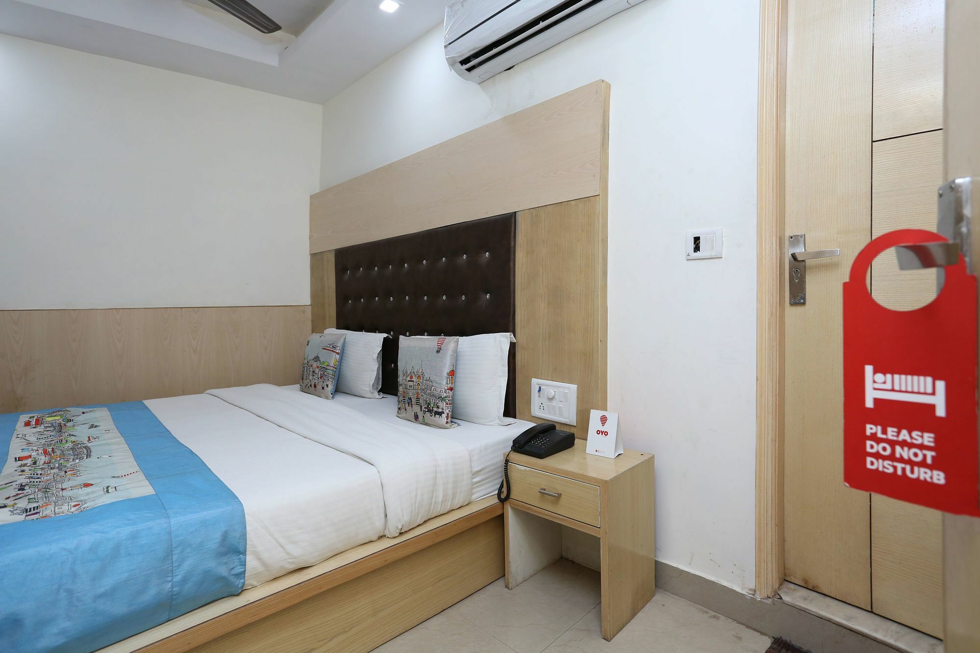 Oyo 9233 Hotel Cottage Lord Krishna Yeni Delhi Dış mekan fotoğraf