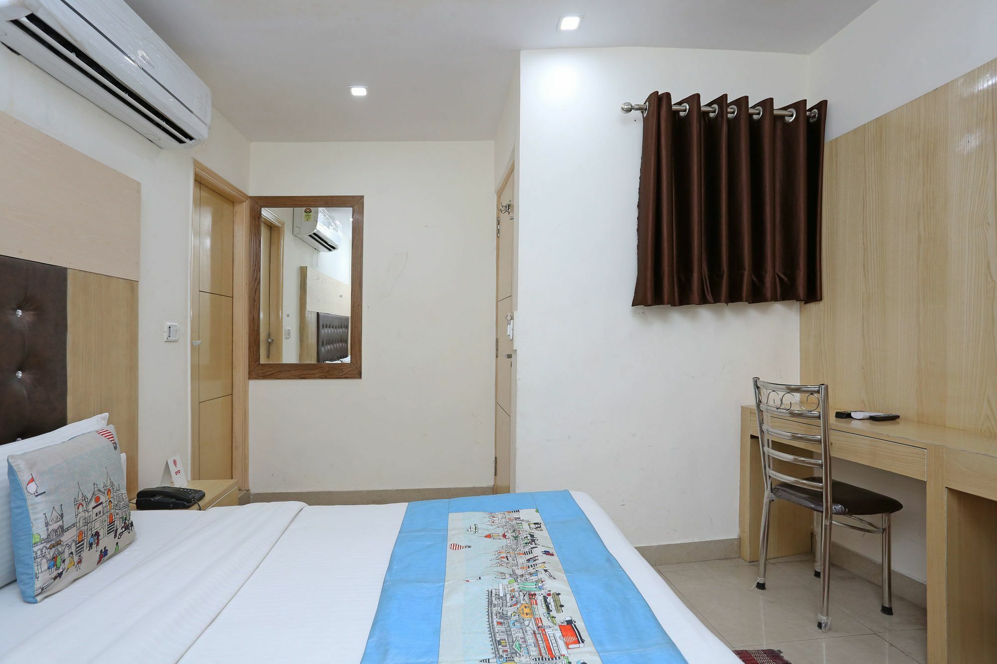 Oyo 9233 Hotel Cottage Lord Krishna Yeni Delhi Dış mekan fotoğraf